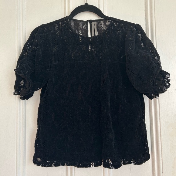 Anthropologie Tops - Anthropologie Parvati Black Velvet Lace Puff Sleeve Top